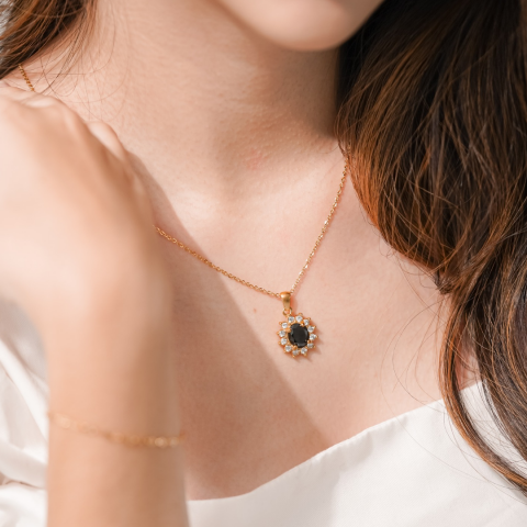 RUBY CRYSTAL NECKLACE